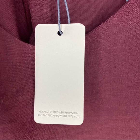 Flawless Maroon V-Neck Tank Top w/ Lace Straps - Picture 5 of 6